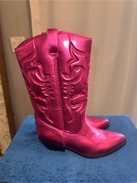 Soda Shoes - Soda Metallic Fuchsia Western Heeled Boots